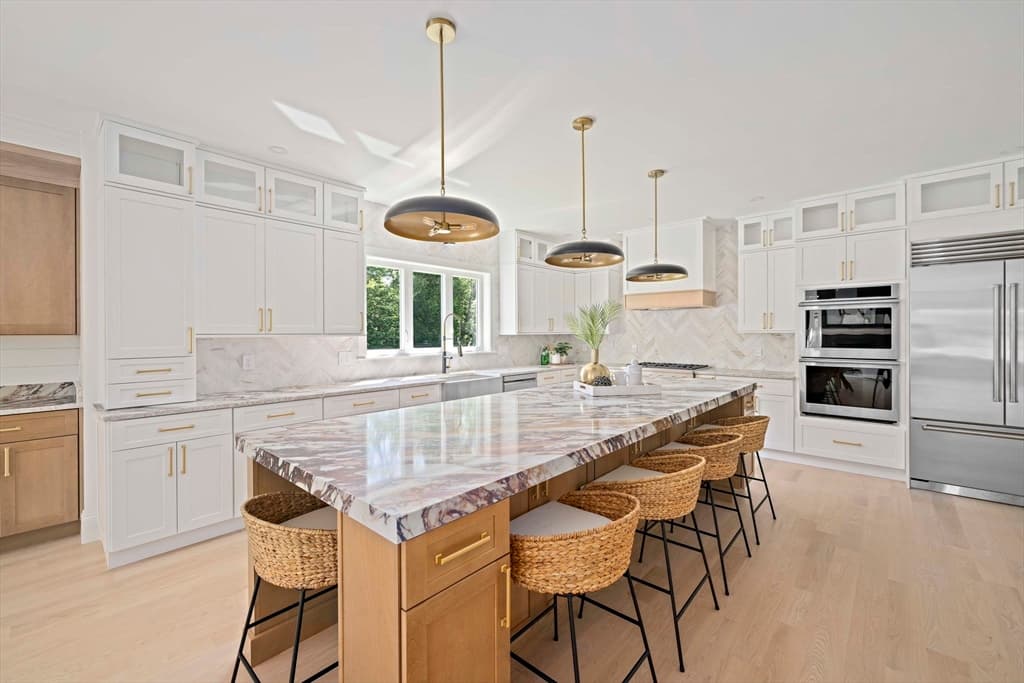 Single Family Residence at 9 Cervelli Farm Dr, Hanover MA 02339, Hanover, photo 7 of 36