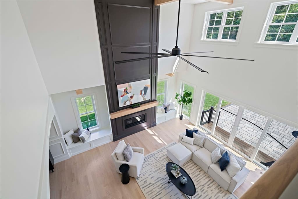 Single Family Residence at 9 Cervelli Farm Dr, Hanover MA 02339, Hanover, photo 3 of 36