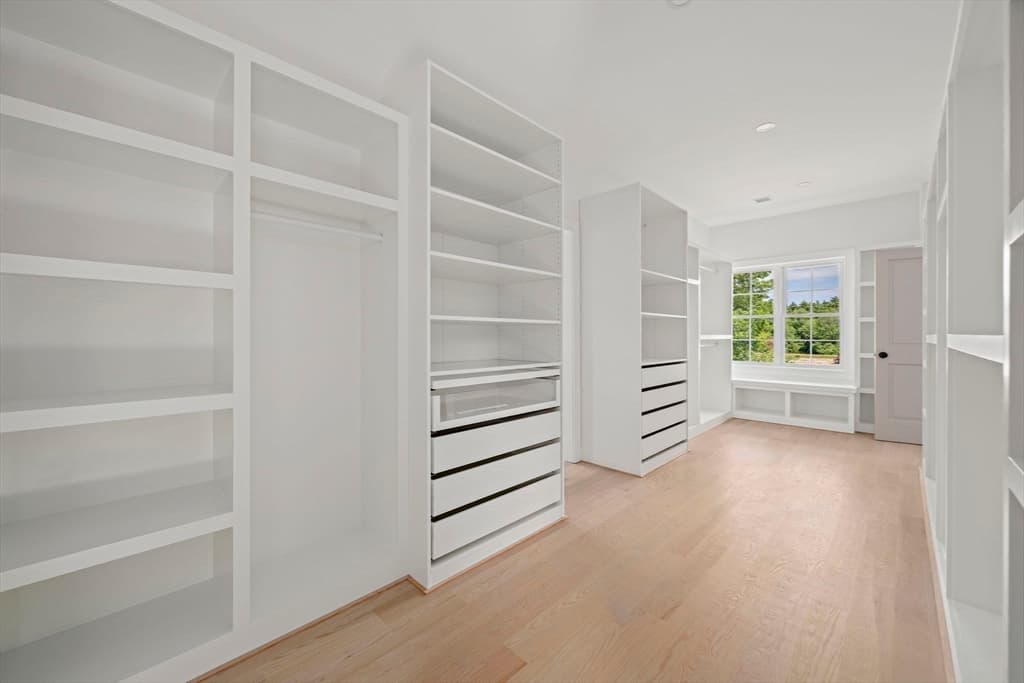 Single Family Residence at 9 Cervelli Farm Dr, Hanover MA 02339, Hanover, photo 18 of 36