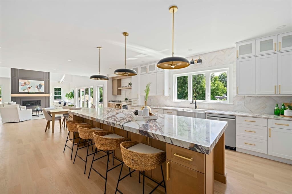 Single Family Residence at 9 Cervelli Farm Dr, Hanover MA 02339, Hanover, photo 8 of 36