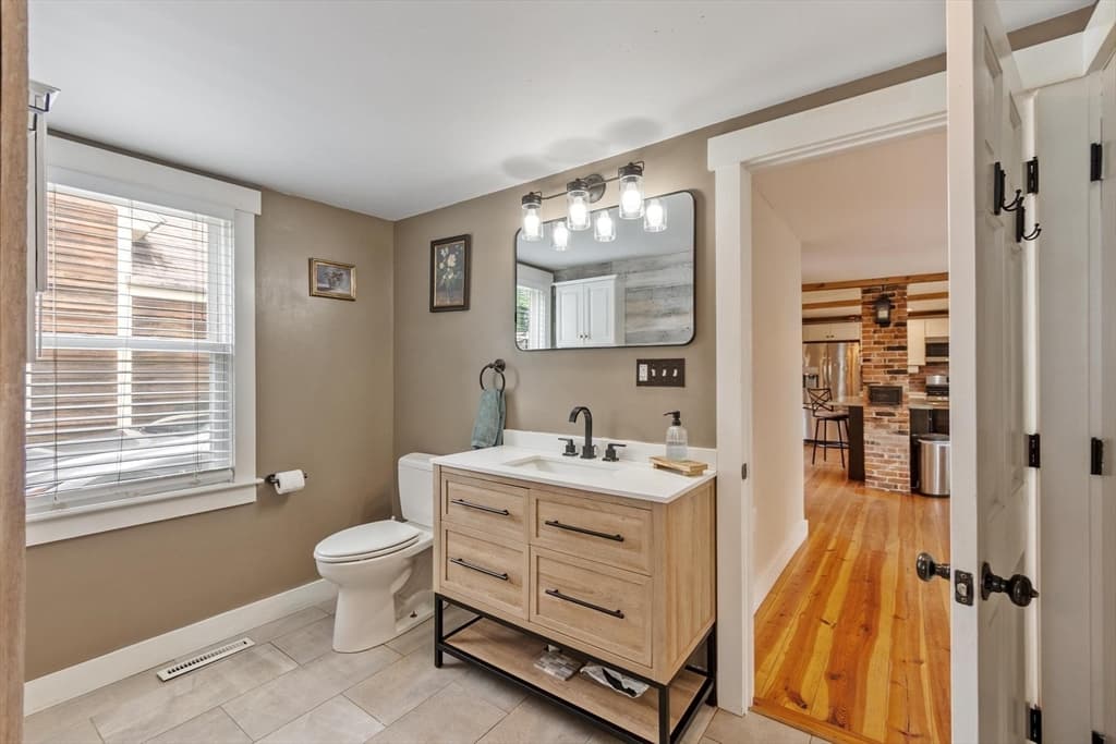 5 Mill St, Pepperell MA 01463 photo 16