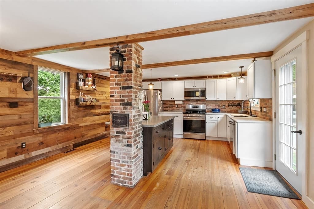5 Mill St, Pepperell MA 01463 photo 8