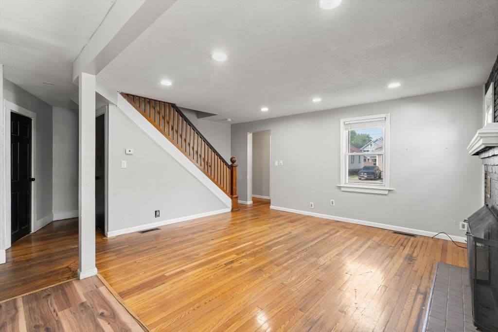 Single Family Residence at 35 Merrimac Ave, Springfield MA 01104, Springfield, photo 7 of 23