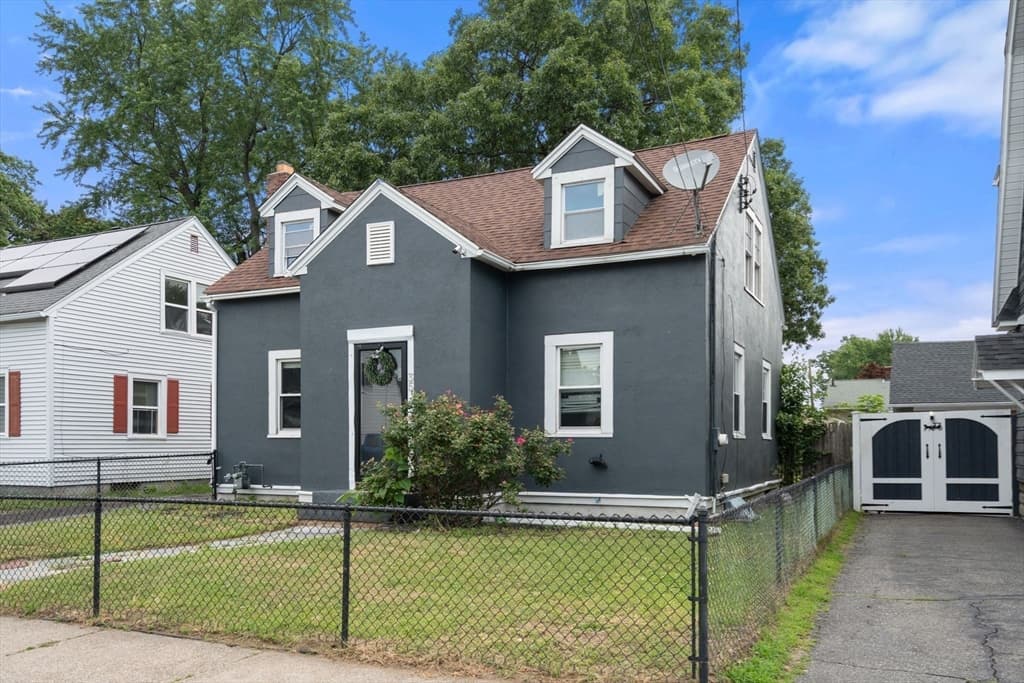 Single Family Residence at 35 Merrimac Ave, Springfield MA 01104, Springfield, photo 18 of 23