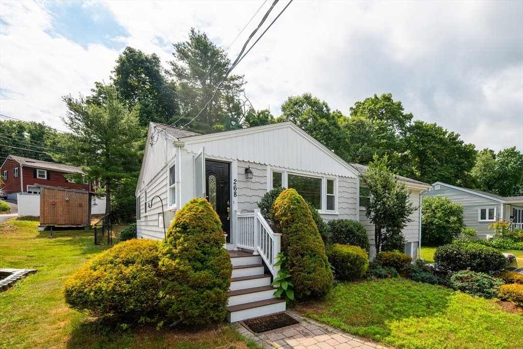 268 Lexington St, Woburn MA 01801 photo 2