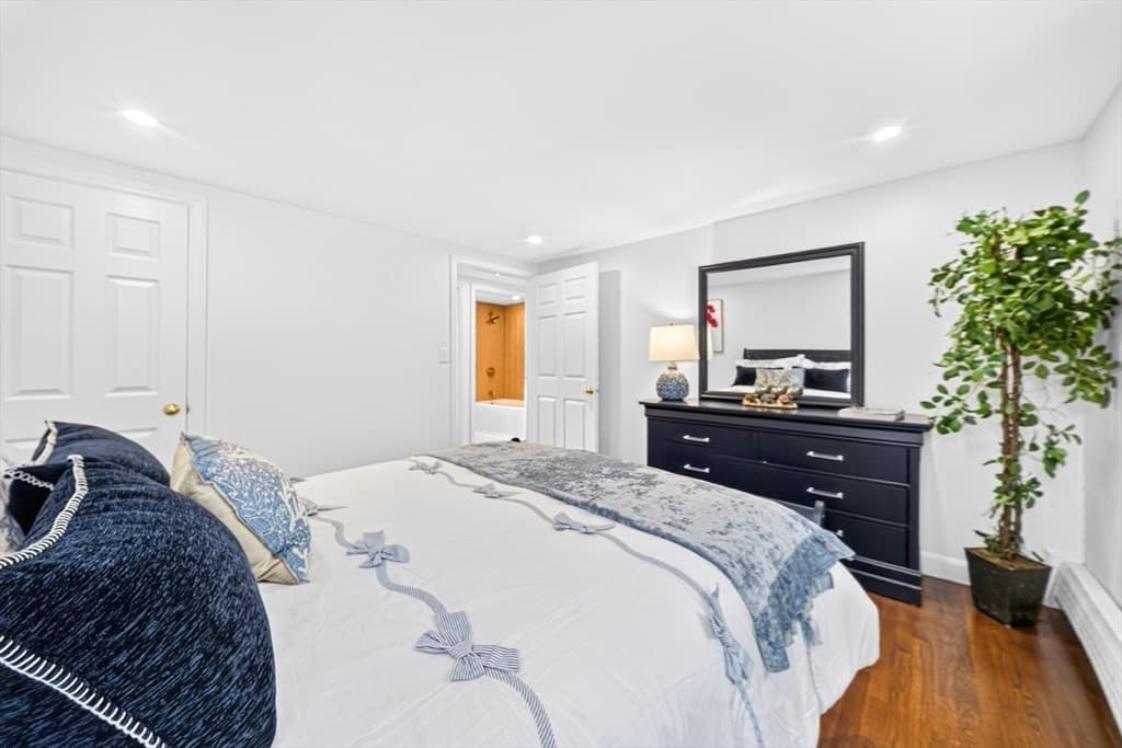 268 Lexington St, Woburn MA 01801 photo 18