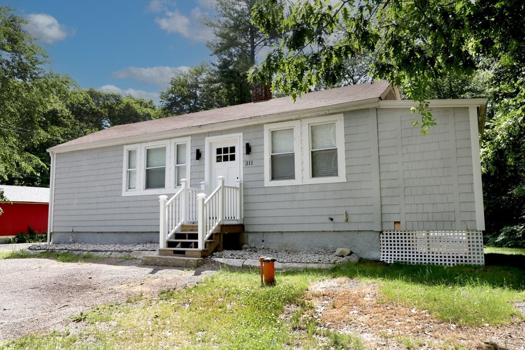 Single Family Residence at 311 Winthrop Street, Rehoboth MA 02769, photo 2 of 29