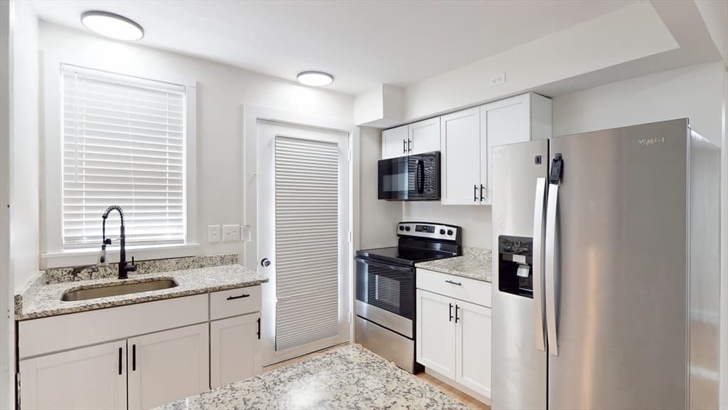 Single Family Residence at 311 Winthrop Street, Rehoboth MA 02769, photo 9 of 29
