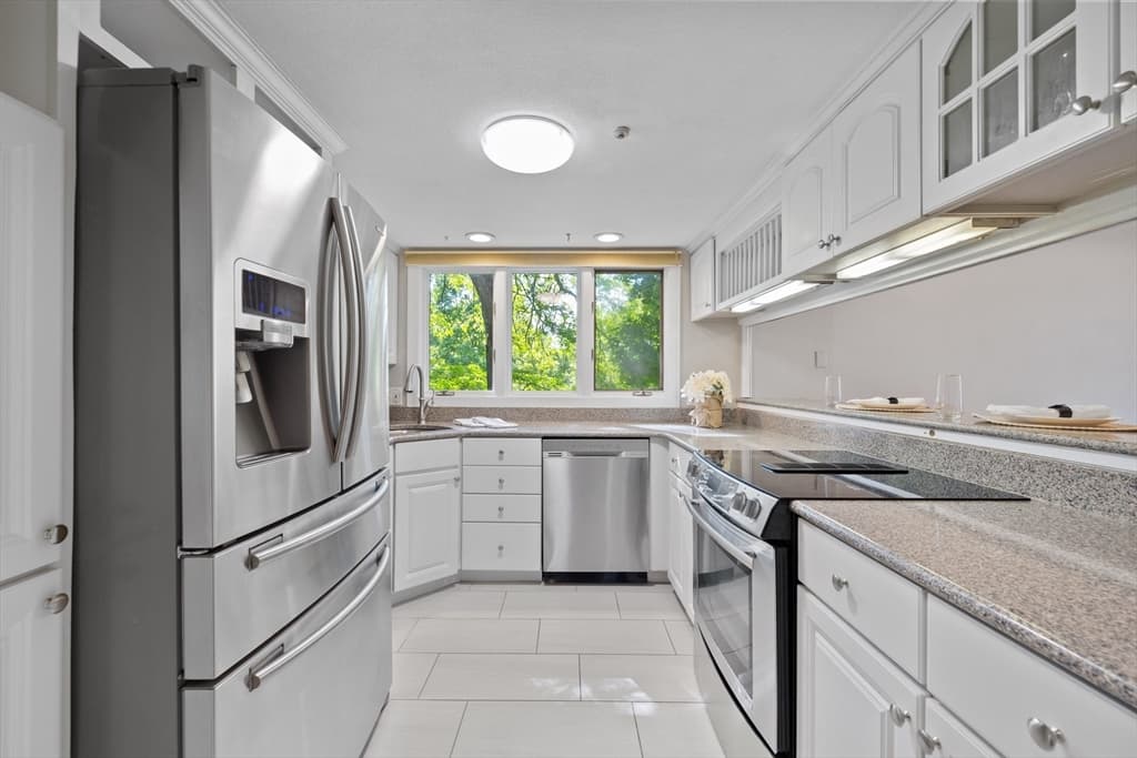 20 Mill Pond # 20, North Andover MA 01845 photo 5