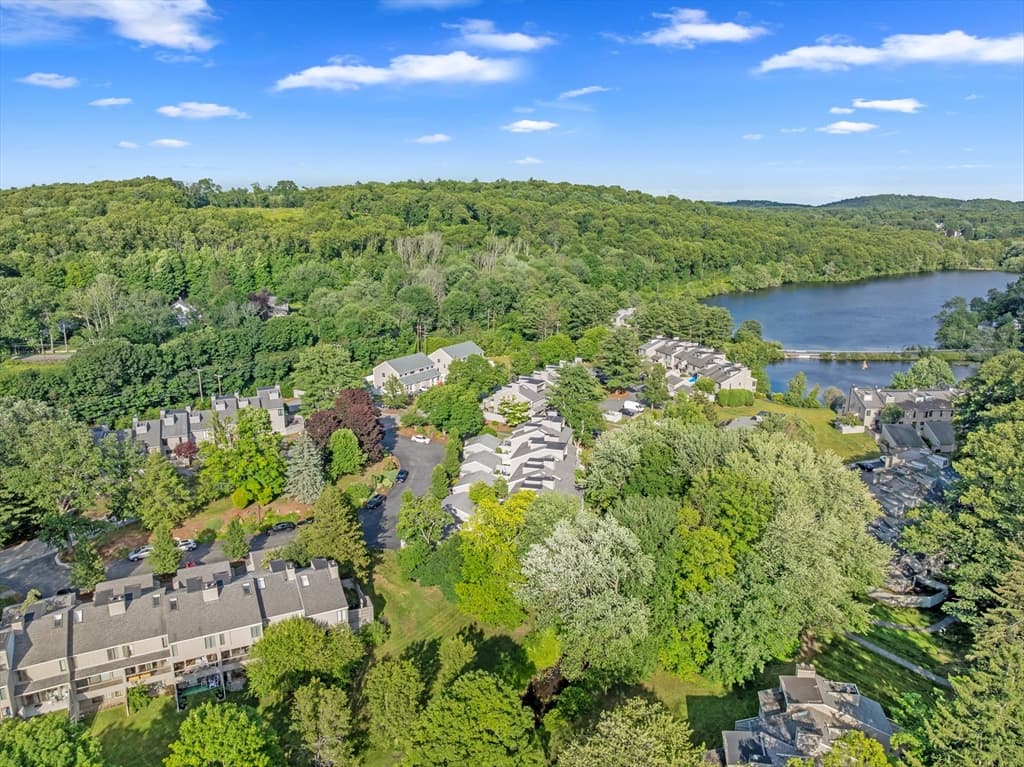 20 Mill Pond # 20, North Andover MA 01845 photo 33