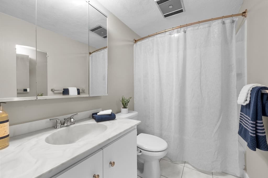 20 Mill Pond # 20, North Andover MA 01845 photo 14
