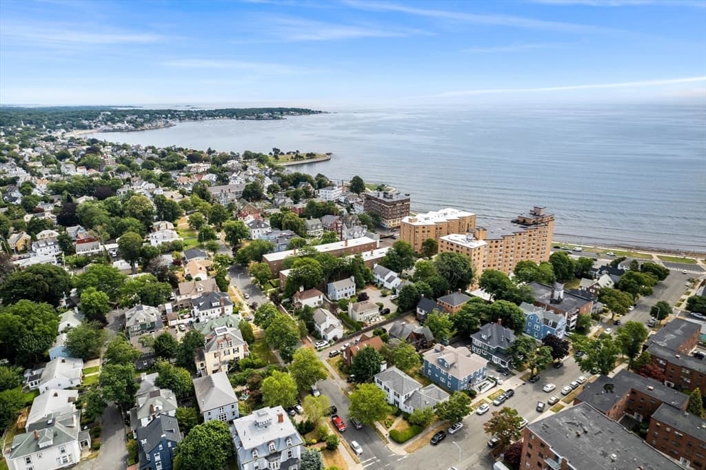 Condominium at 30 Ocean St # 4, Lynn MA 01902, photo 17 of 18