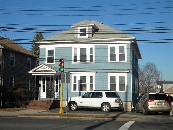 249 Loring Ave, Salem MA 01970