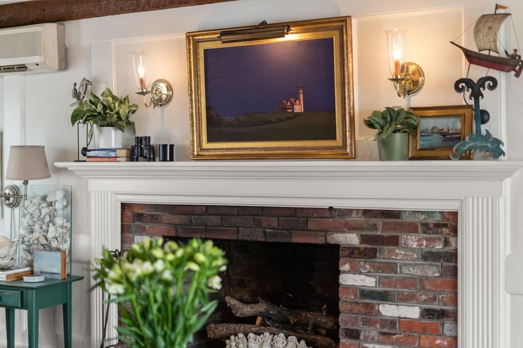 Condominium at 558 Commercial St # A, Provincetown MA 02657, Provincetown, photo 3 of 28