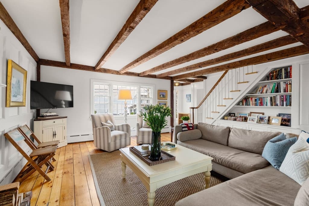 Condominium at 558 Commercial St # A, Provincetown MA 02657, Provincetown, photo 4 of 28