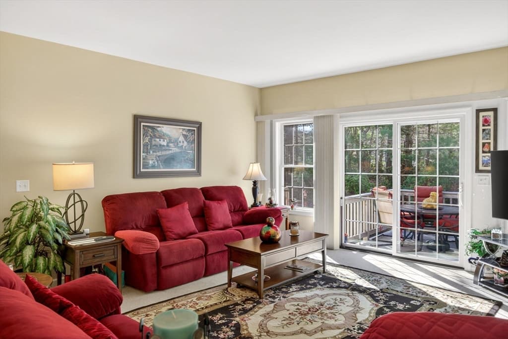 Single Family Residence at 7 Madison Reach, Plymouth MA 02360, photo 12 of 41