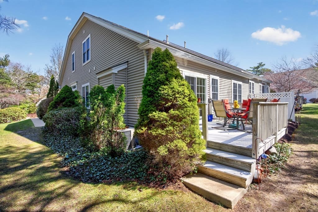 Single Family Residence at 7 Madison Reach, Plymouth MA 02360, photo 5 of 41