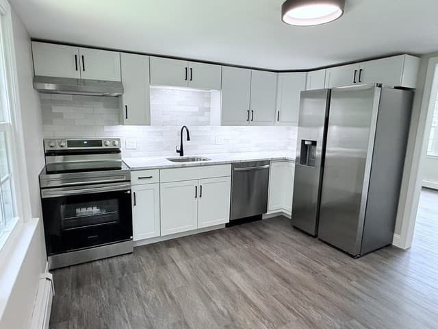 8 Myles Standish Dr # 2, Haverhill MA 01835