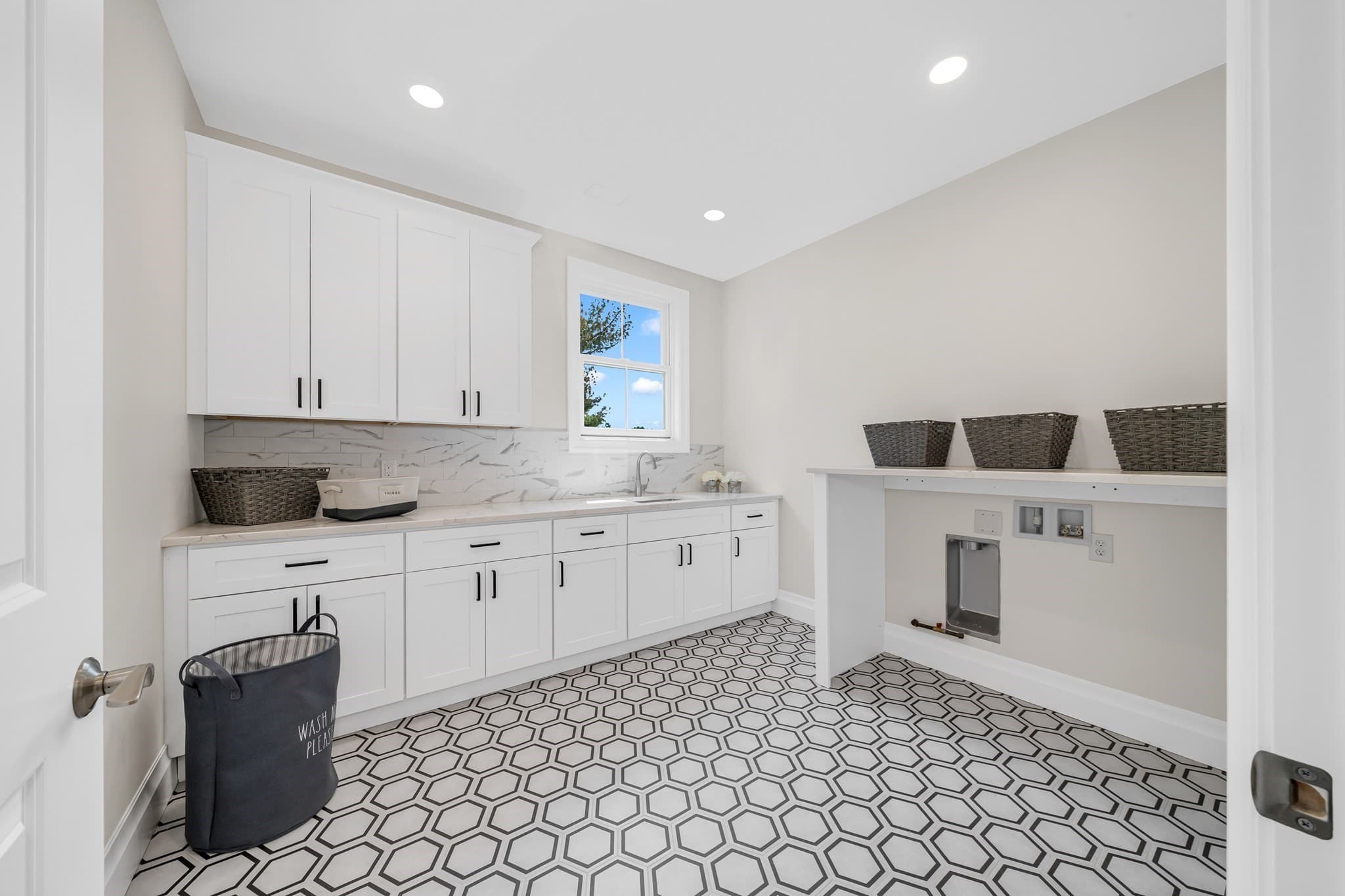 Single Family Residence at 7 Cider Hill Way, Andover MA 01810, Andover, photo 31 of 42