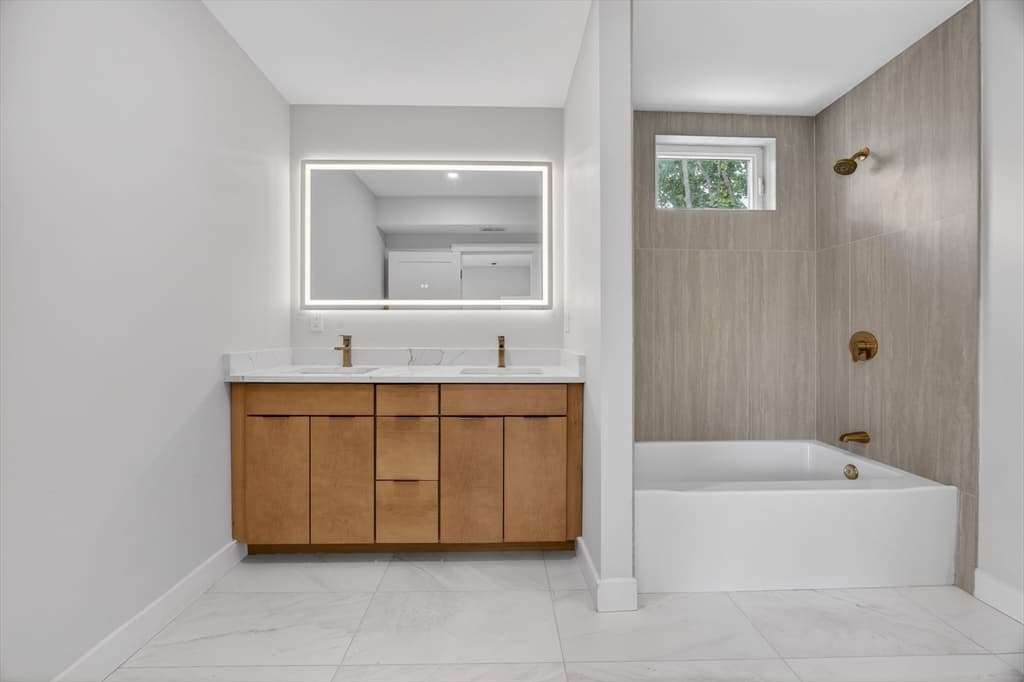 Condominium at 21 Hutchinson Street # B, Winthrop MA 02152, Winthrop, photo 22 of 32