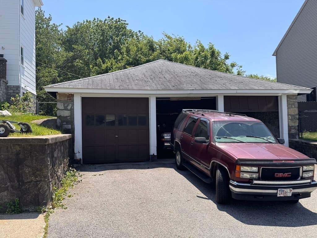 4 Family at 59 Cooper Ave, Woonsocket RI 02895, Woonsocket, photo 32 of 42
