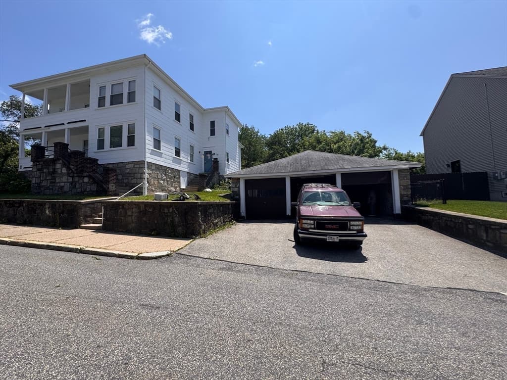 4 Family at 59 Cooper Ave, Woonsocket RI 02895, Woonsocket, photo 33 of 42