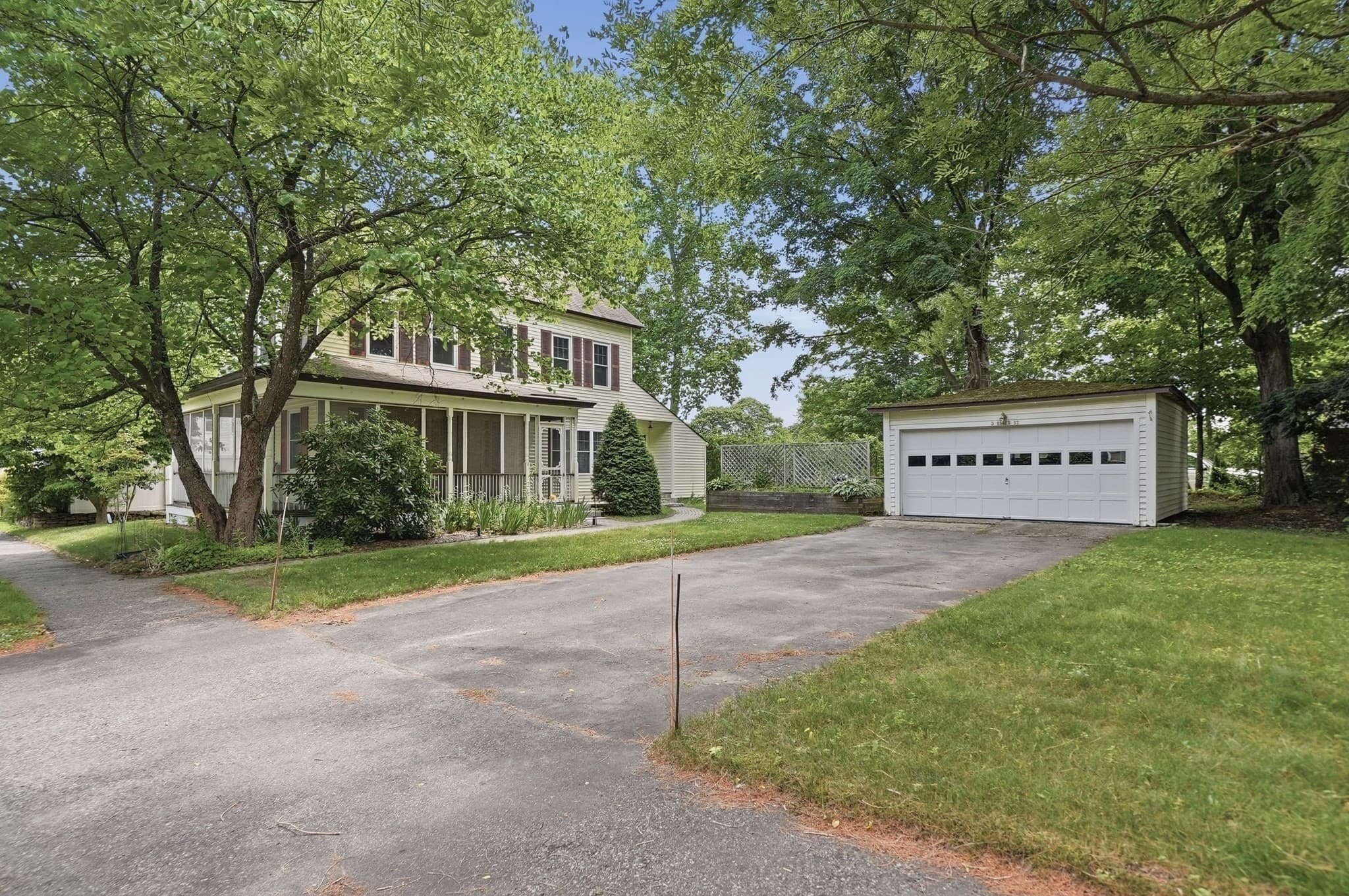 Single Family Residence at 3 Beach Street, Westborough MA 01581, photo 4 of 33