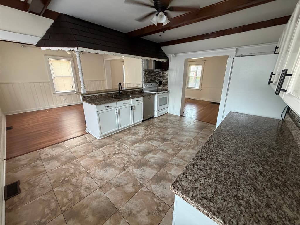 38 C St # 38, Northbridge MA 01588 photo 10