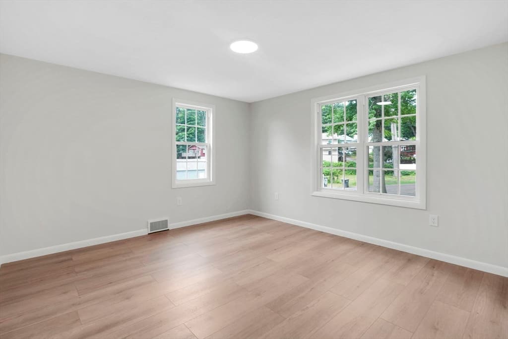 42 Wheeler Dr, Enfield CT 06082 photo 26