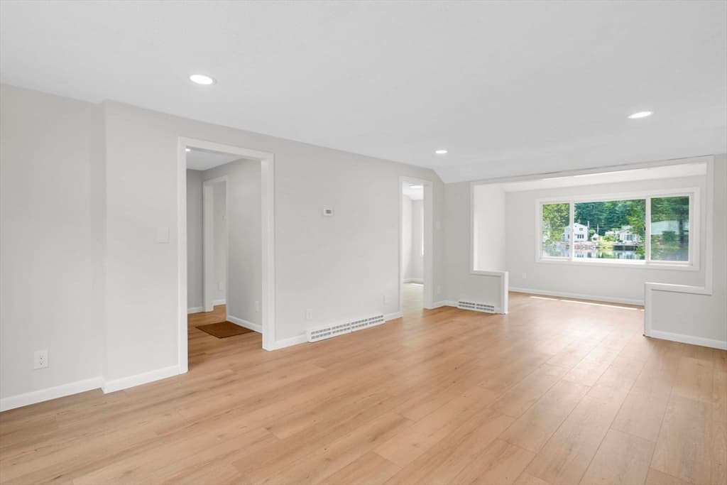 42 Wheeler Dr, Enfield CT 06082 photo 14