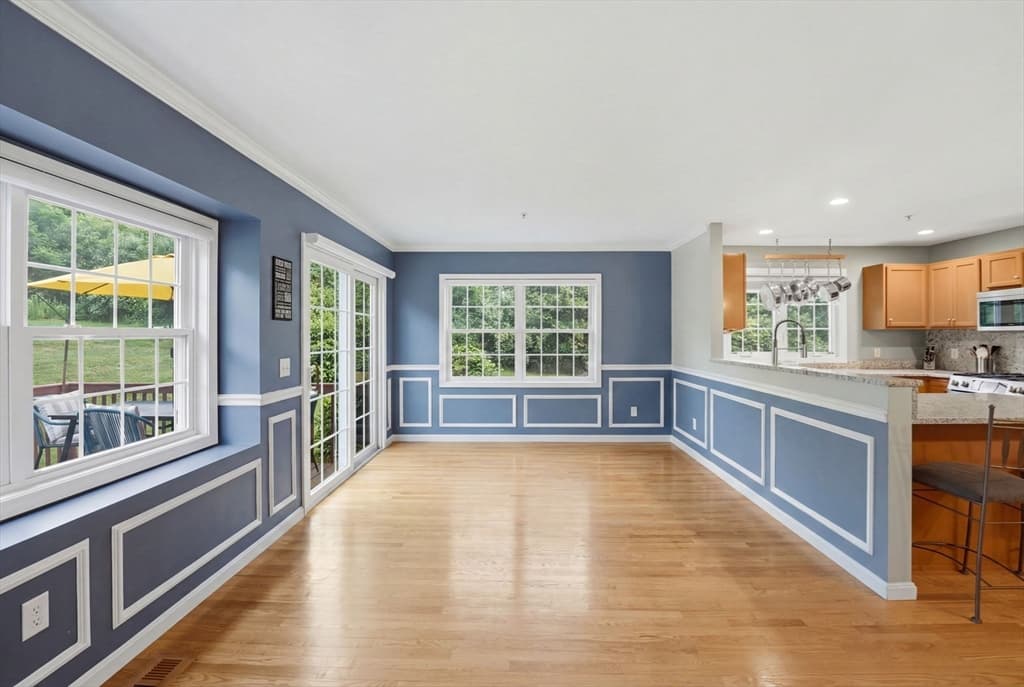 Condominium at 23 Azalea Ln # 23, Grafton MA 01519, Grafton, photo 24 of 41