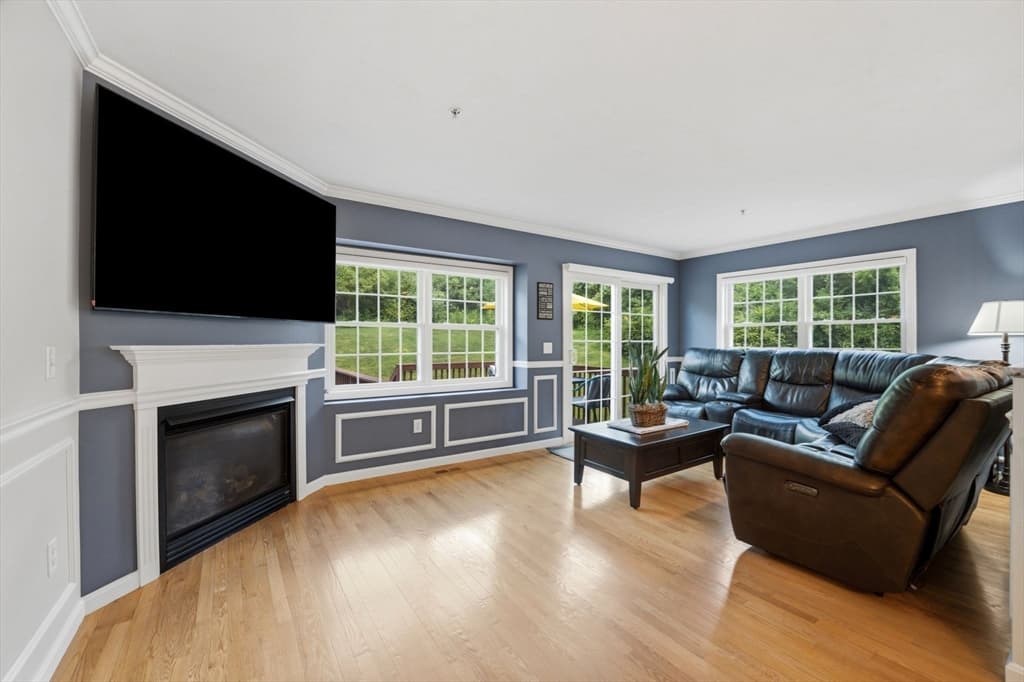 Condominium at 23 Azalea Ln # 23, Grafton MA 01519, Grafton, photo 25 of 41