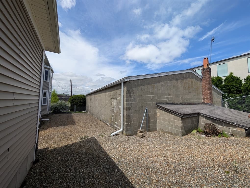 142 W Boylston Dr, Worcester MA 01606 photo 25