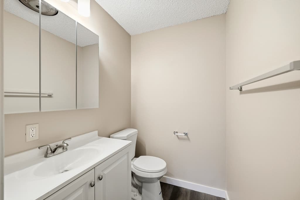 Condominium at 80 Damon Rd # 4302, Northampton MA 01060, Northampton, photo 16 of 25