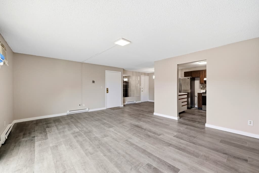 Condominium at 80 Damon Rd # 4302, Northampton MA 01060, Northampton, photo 5 of 25