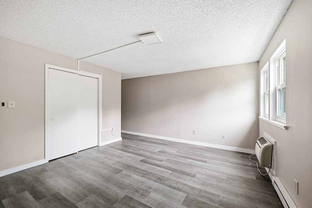 Condominium at 80 Damon Rd # 4302, Northampton MA 01060, Northampton, photo 18 of 25