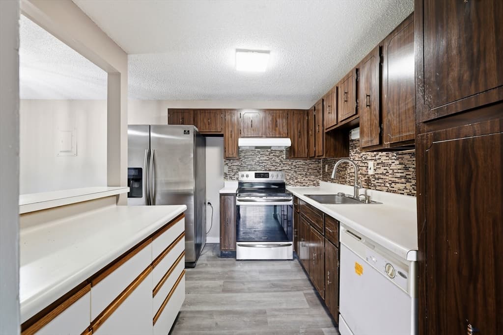 Condominium at 80 Damon Rd # 4302, Northampton MA 01060, Northampton, photo 11 of 25