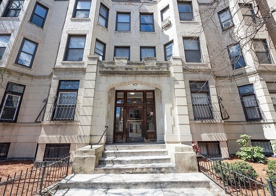 39 Hemenway Street # 09, Boston MA 02115