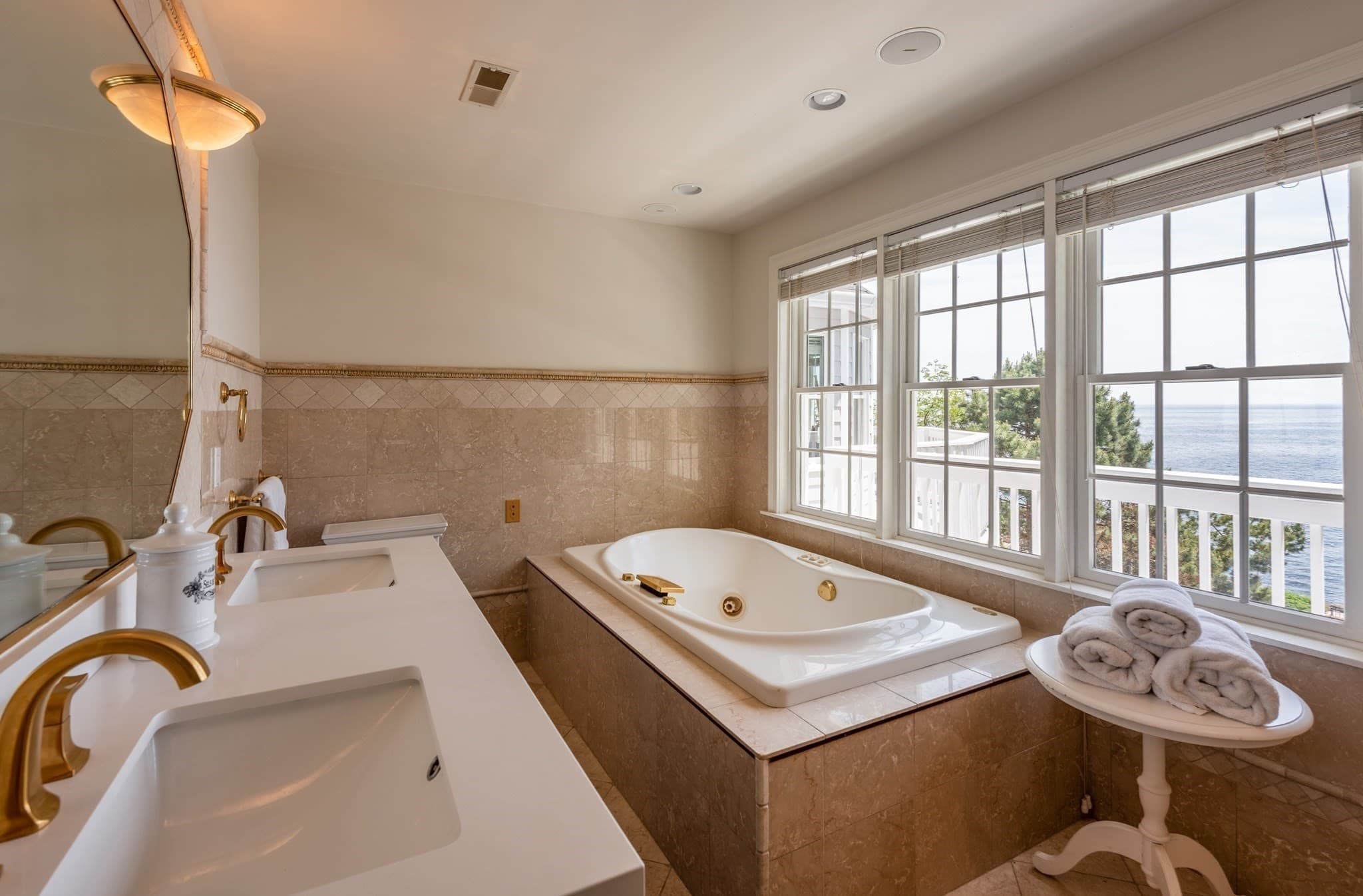 Single Family Residence at 16 Hesperus Circle, Gloucester MA 01930, Gloucester, photo 21 of 40