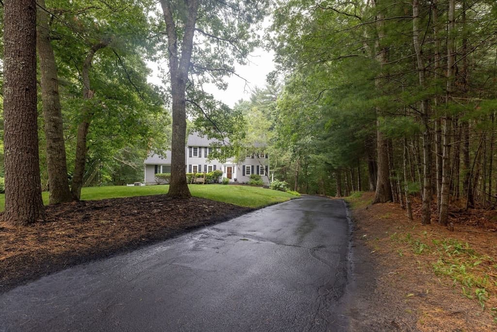 Single Family Residence at 7 Tinkers Ledge Rd, Duxbury MA 02332, Duxbury, photo 36 of 41