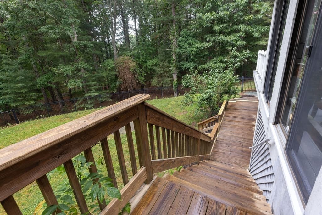 Single Family Residence at 7 Tinkers Ledge Rd, Duxbury MA 02332, Duxbury, photo 30 of 41