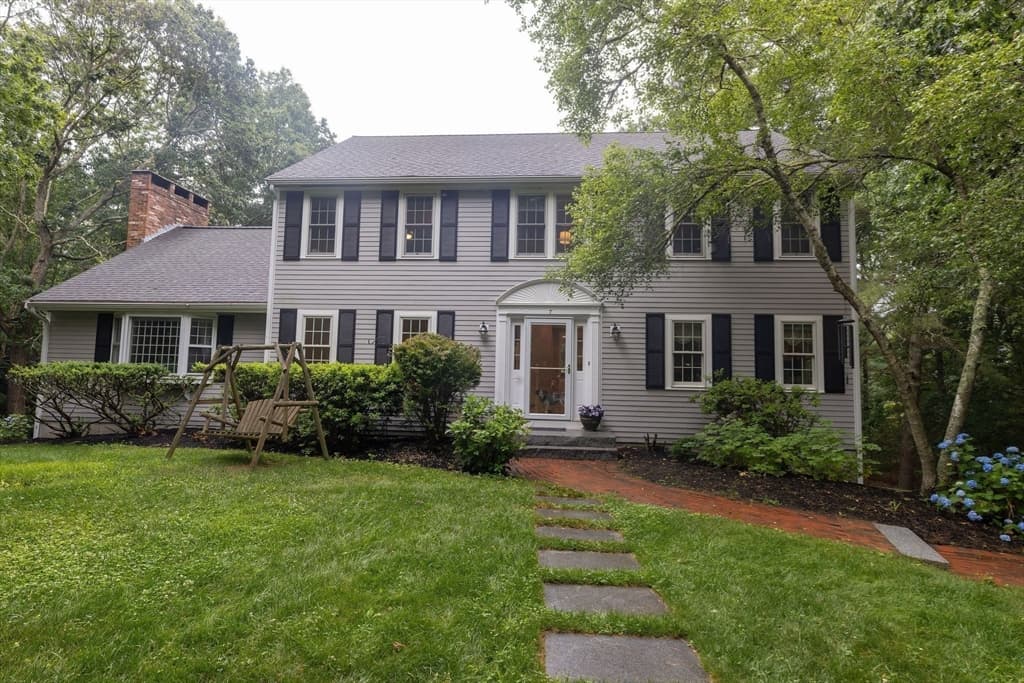 Single Family Residence at 7 Tinkers Ledge Rd, Duxbury MA 02332, Duxbury, photo 35 of 41