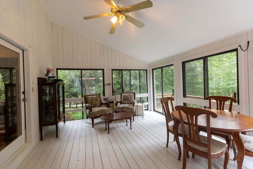 Single Family Residence at 7 Tinkers Ledge Rd, Duxbury MA 02332, Duxbury, photo 8 of 41