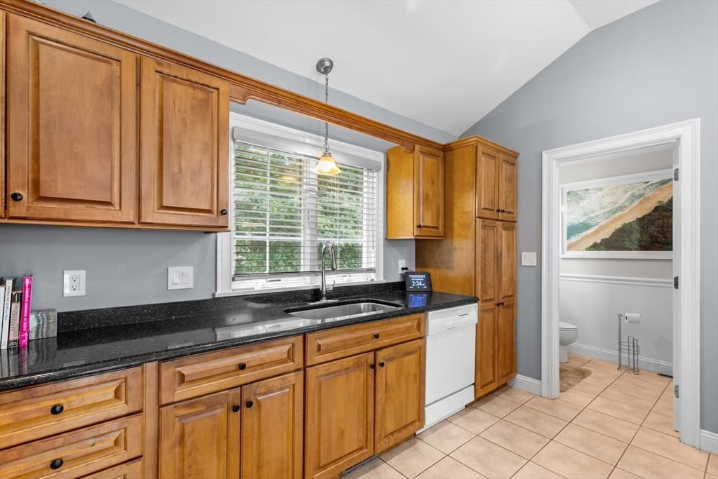 Condominium at 235 Carver Rd # 3, Plymouth MA 02360, Plymouth, photo 12 of 32