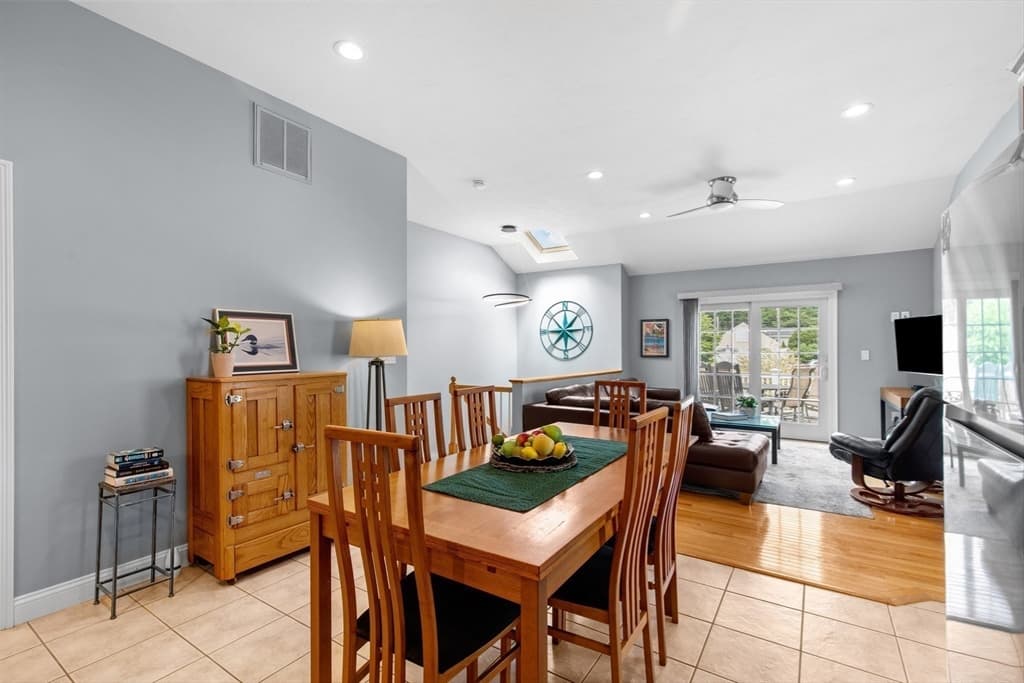 Condominium at 235 Carver Rd # 3, Plymouth MA 02360, Plymouth, photo 15 of 32