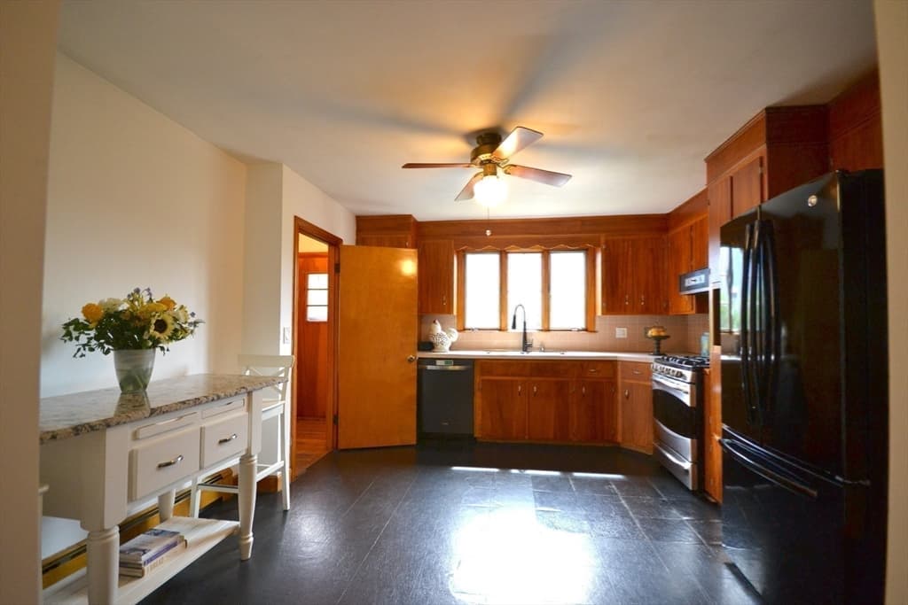 84 Oak Street, Winchester MA 01890 photo 12
