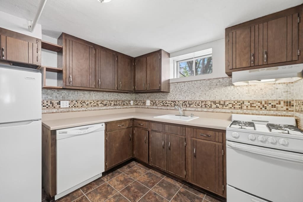 84 Oak Street, Winchester MA 01890 photo 28