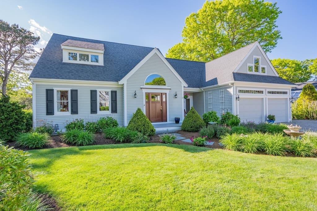 Single Family Residence at 35 Bayshore Dr, Mashpee MA 02649, Mashpee, photo 2 of 41