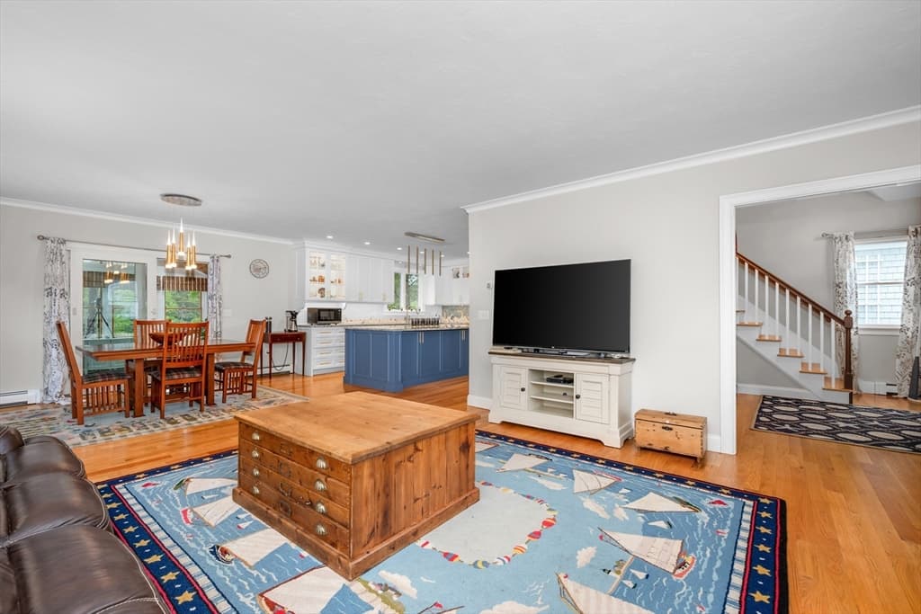 Single Family Residence at 35 Bayshore Dr, Mashpee MA 02649, Mashpee, photo 5 of 41