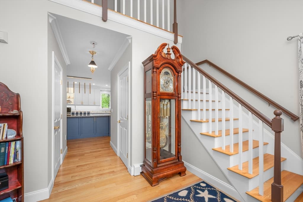 Single Family Residence at 35 Bayshore Dr, Mashpee MA 02649, Mashpee, photo 4 of 41